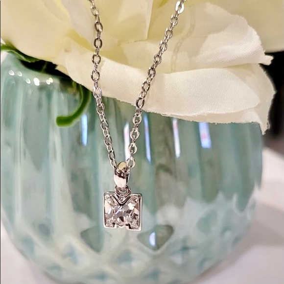 Personalize Swarovski alphabet pendant necklace - Picture 5 of 11